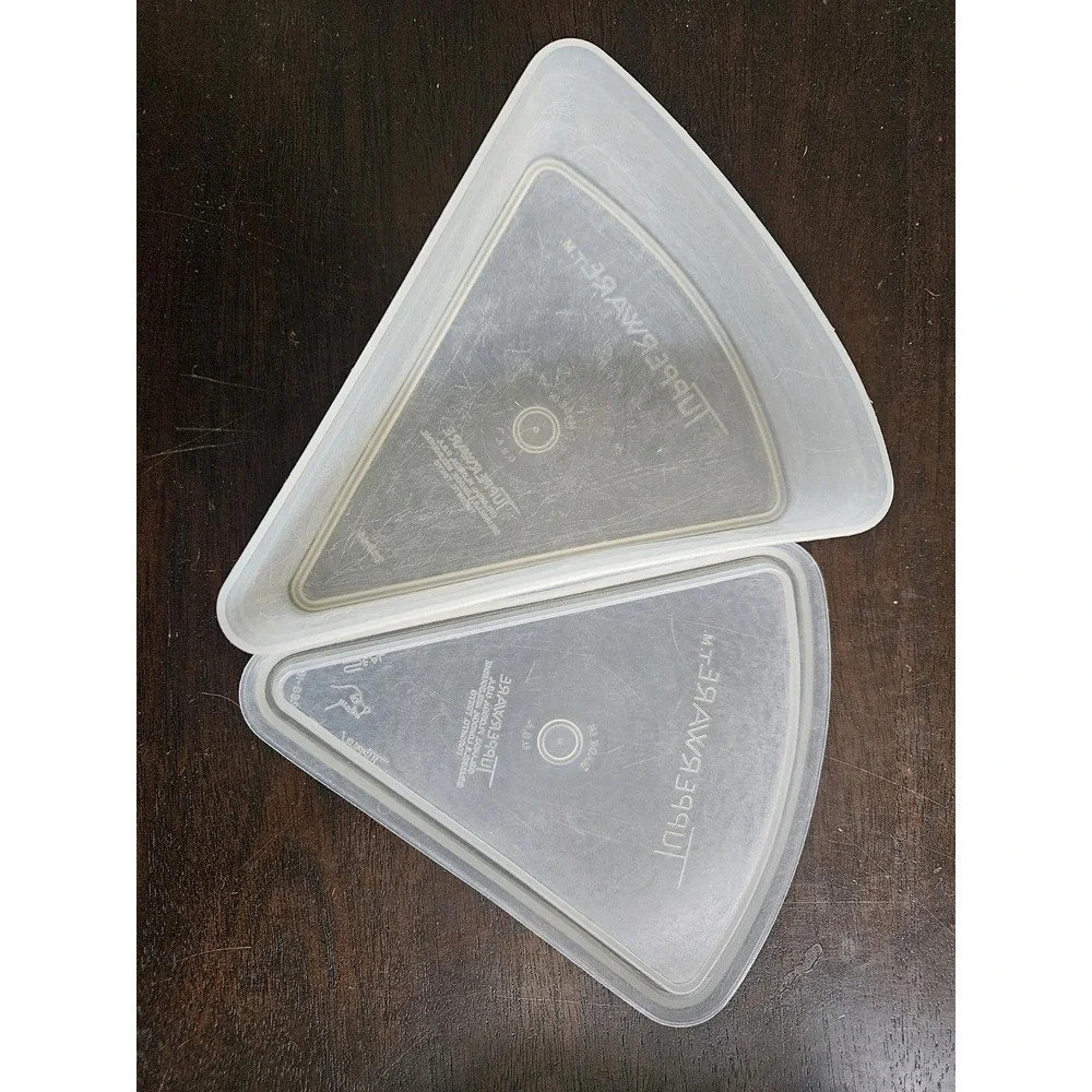 TUPPERWARE Vintage PIE SLICE WEDGE KEEPER‎ # 269 Millionaire Line Tupper
